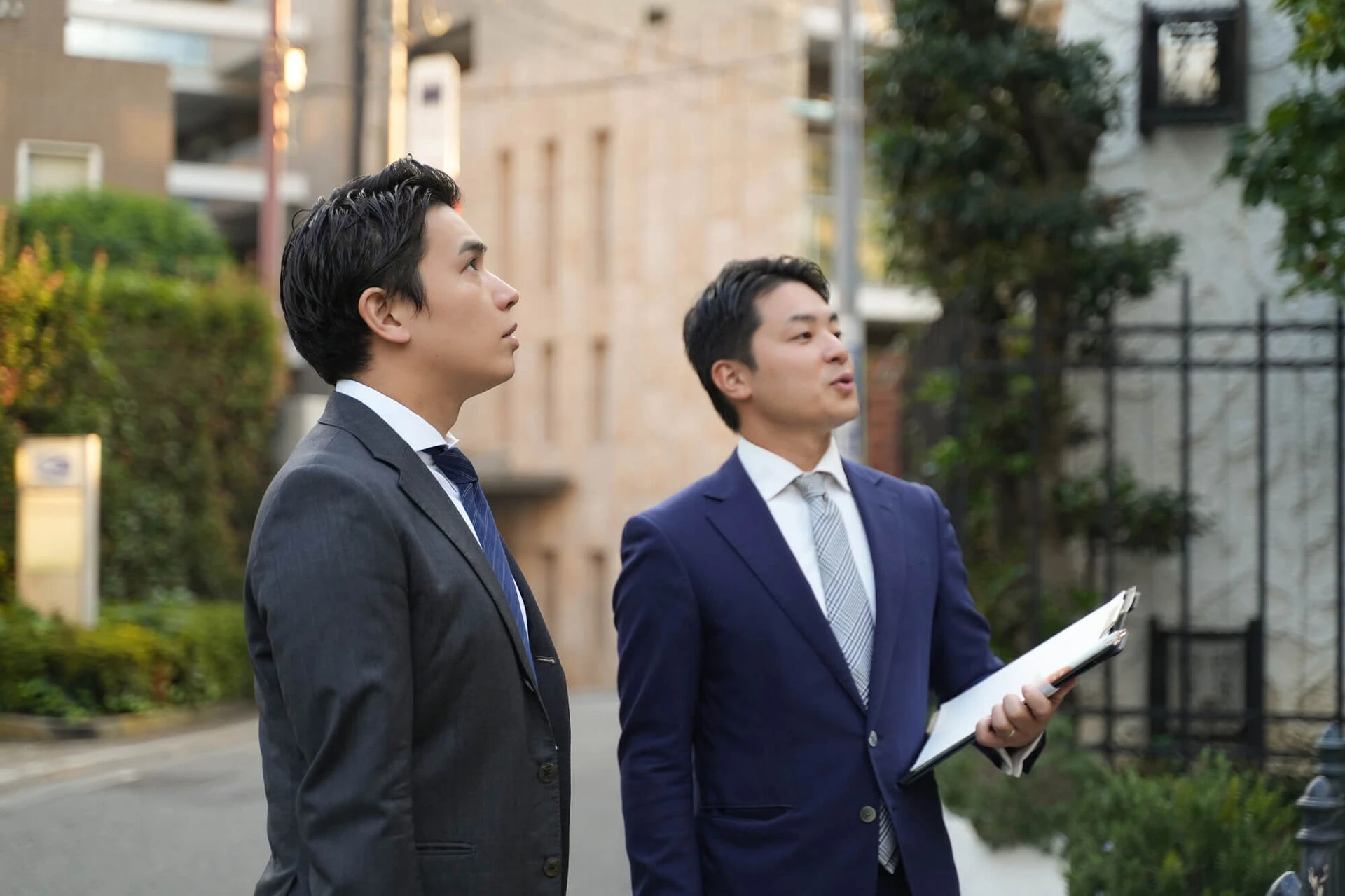 周辺エリアに精通したスタッフが対応