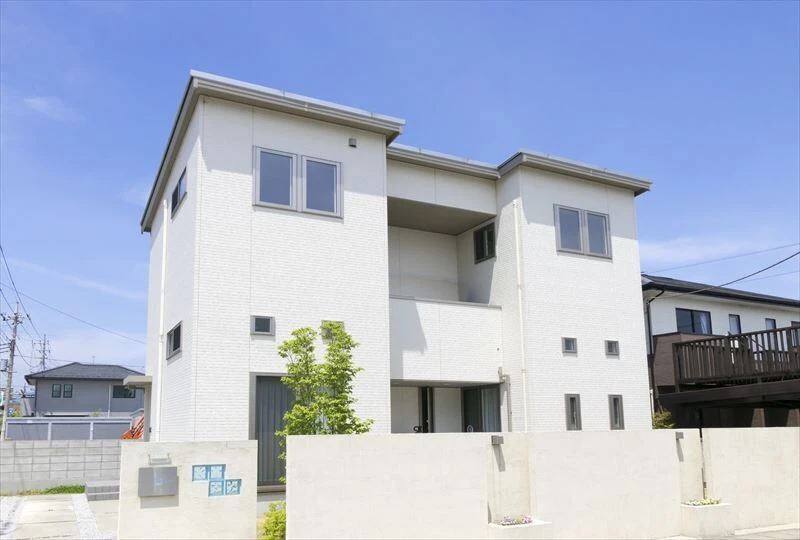 実際に現地にお伺いをして不動産を調査